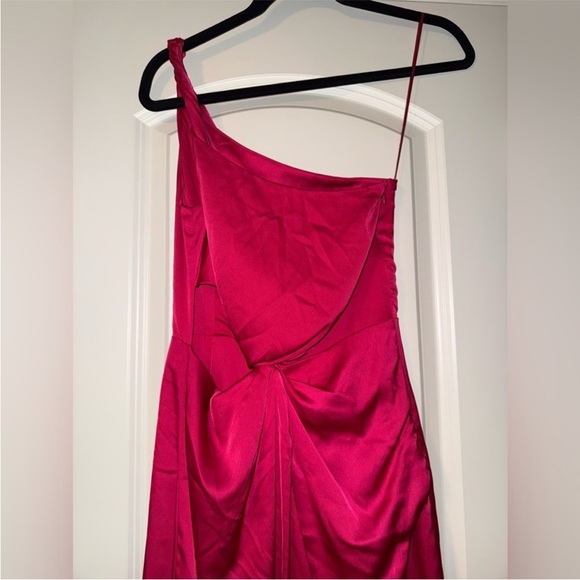 AMUR Deena‎ One Shoulder Midi Dress in Rosie Raspberry Hot Pink Satin Cut Out 4 - Picture 8 of 15
